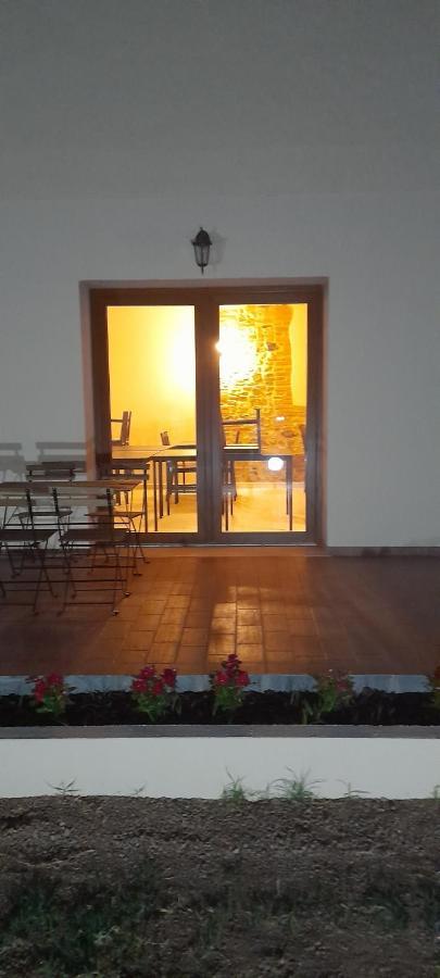 Agriturismo Il Vecchio Olivo กัสตาลเญโต การ์ดุชชี ภายนอก รูปภาพ